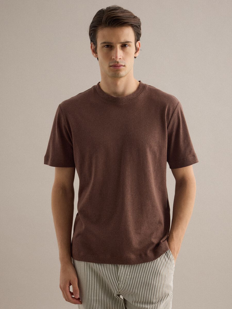 Brown regular fit linen-cotton blend t-shirt_1