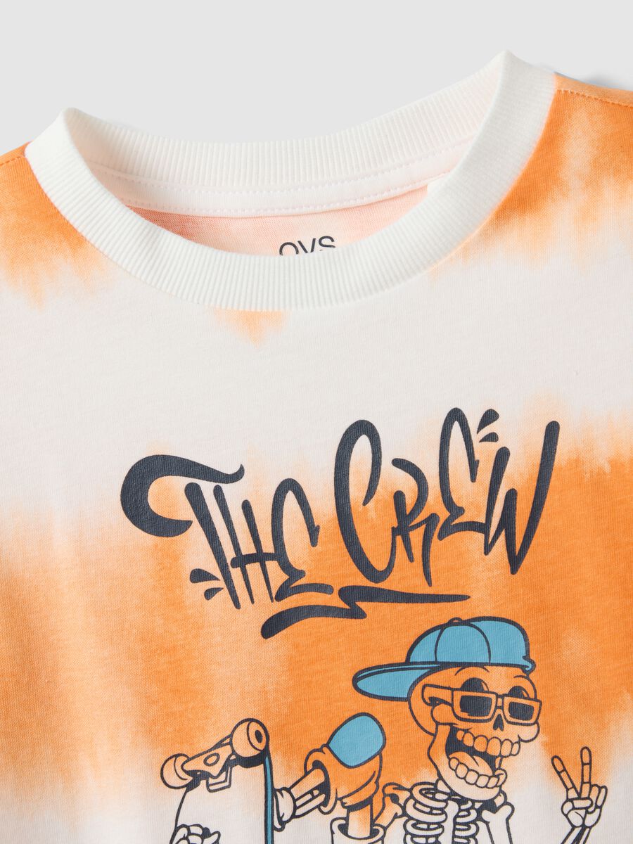 Mehrfarbiges T-Shirt aus reiner Baumwolle im Tie-Dye f&uuml;r Jungen_2