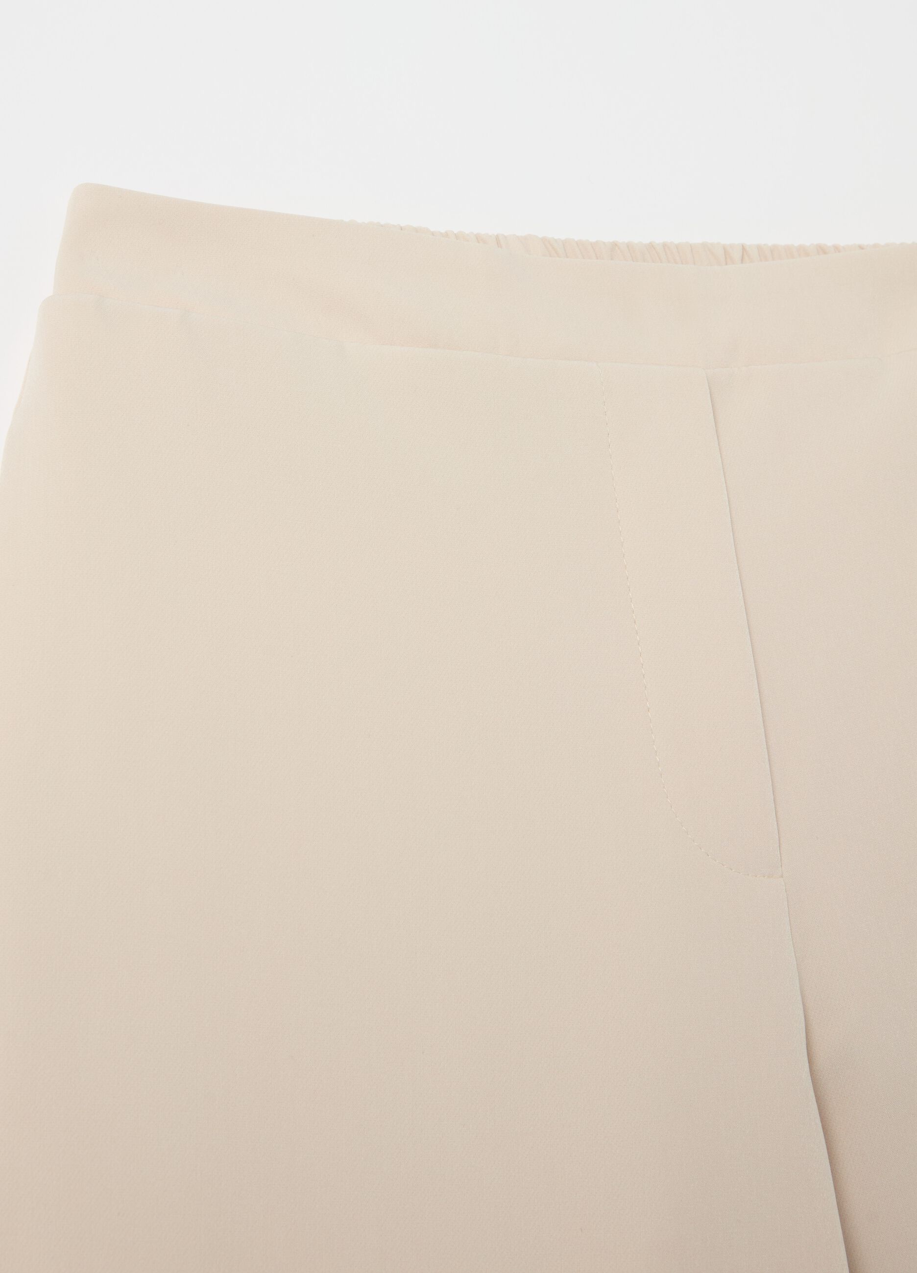 Slim-fit ankle-length trousers