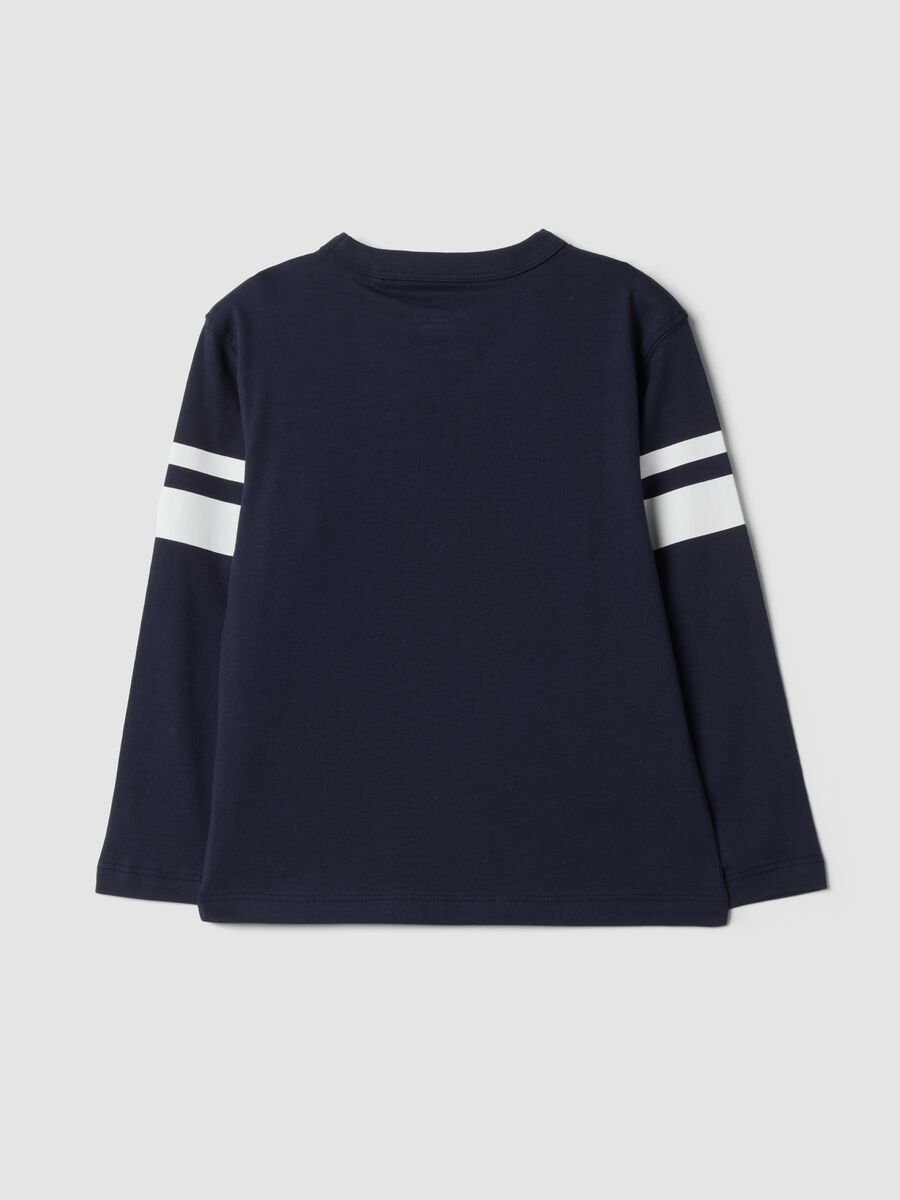 T-shirt blu in puro cotone con stampa college regular fit_1
