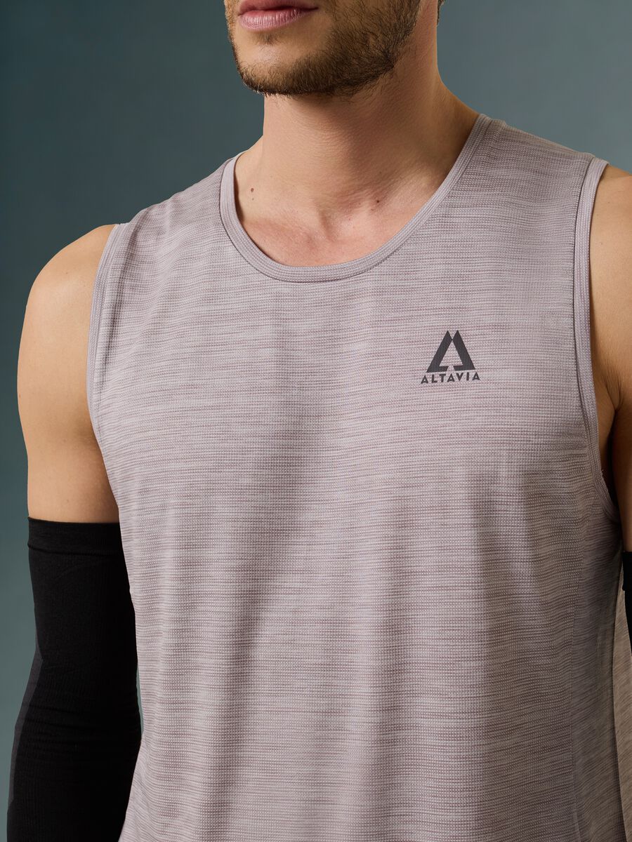 ALTAVIA WITH DEBORAH COMPAGNONI Technical Vest_3