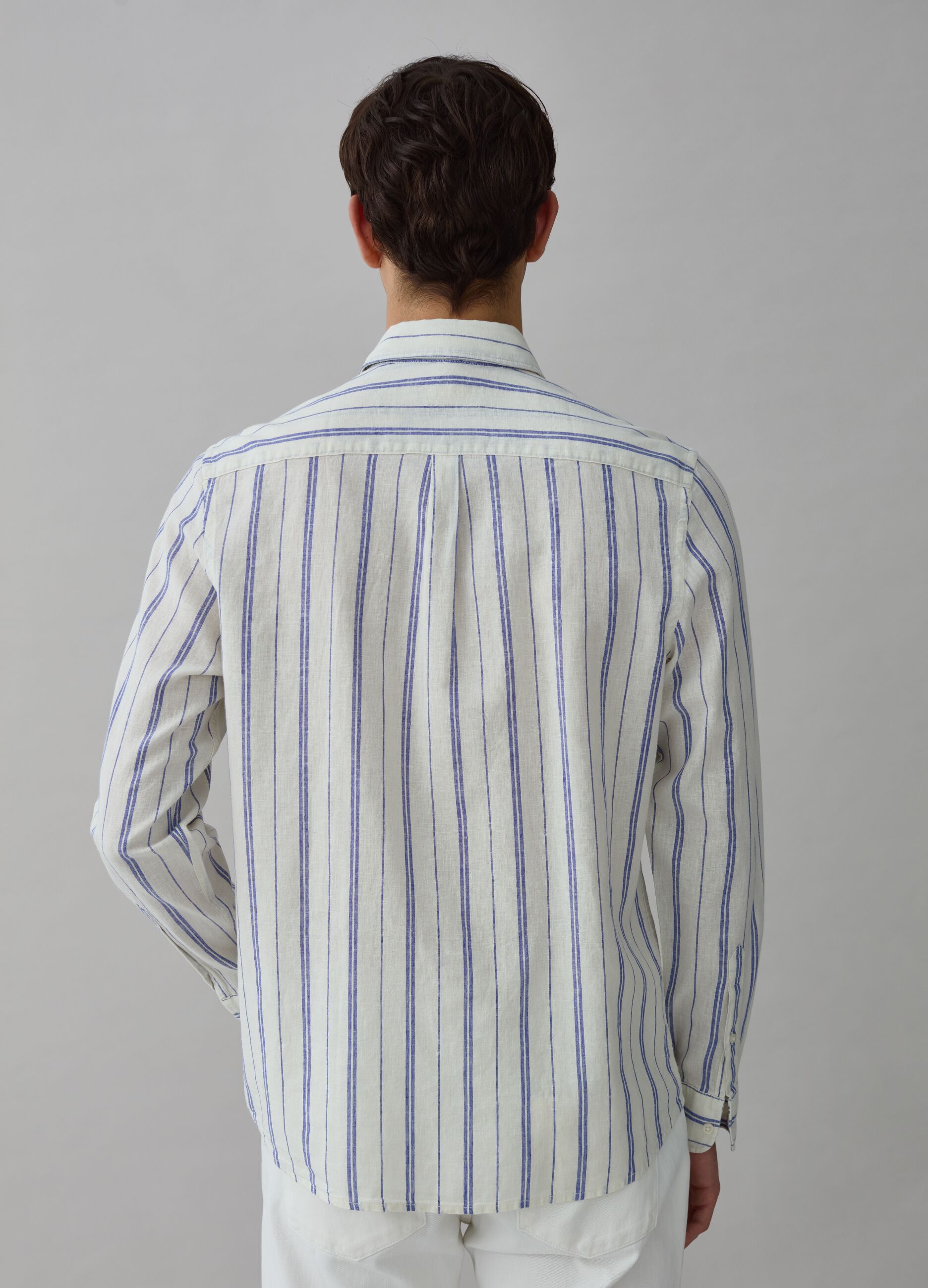 Regular-fit shirt in striped cotton and linen