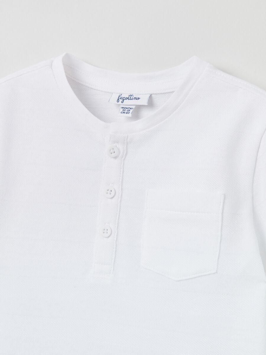 Camiseta de algodón texturizado con bolsillo_2
