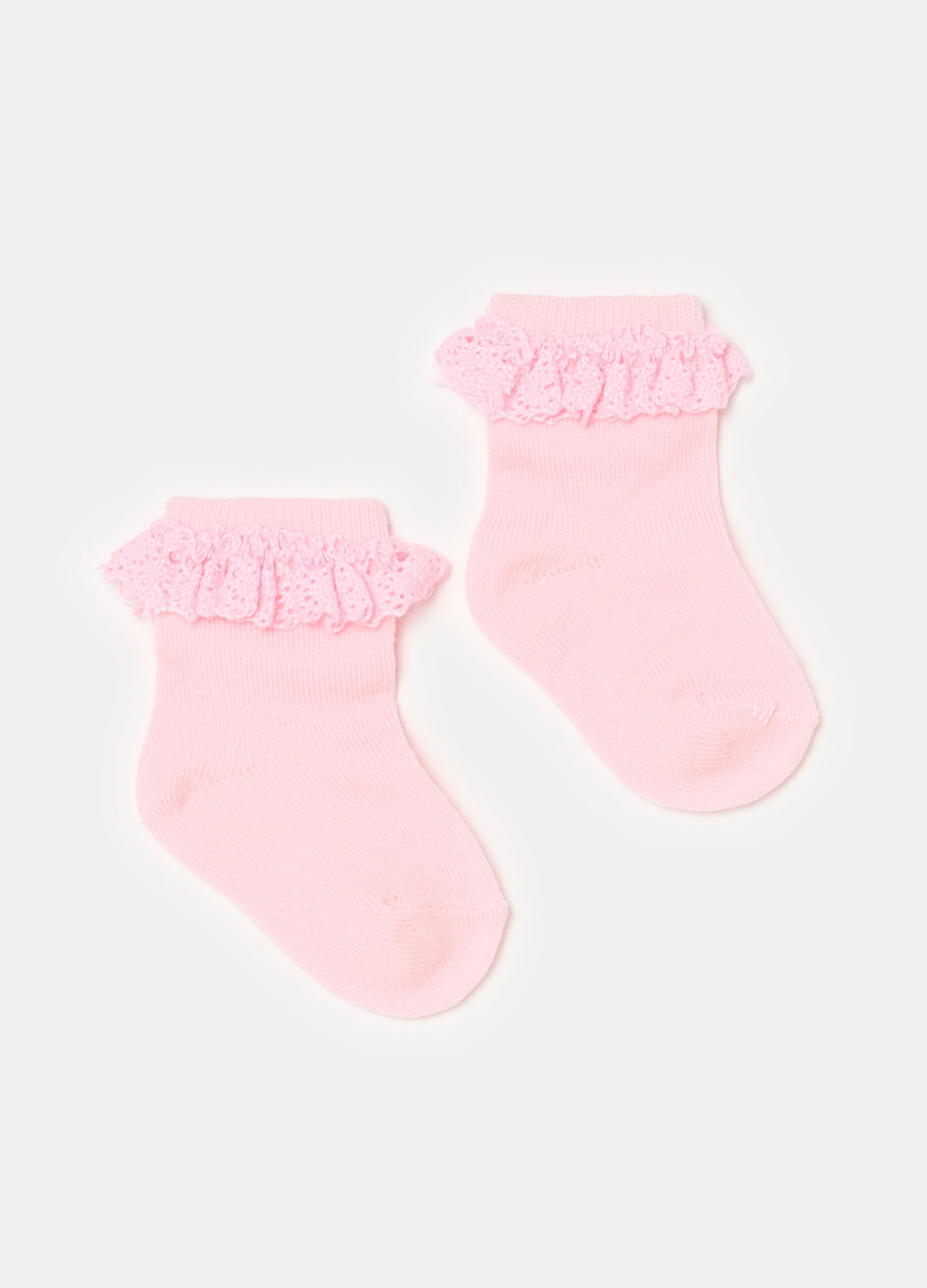 Three-pair pack short socks with lace