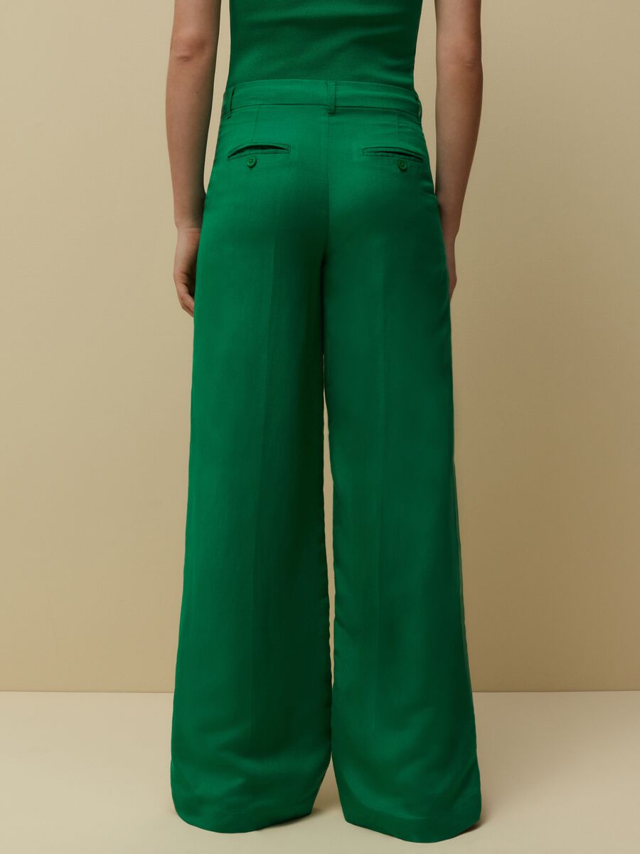 Flared-fit trousers in linen and viscose_2