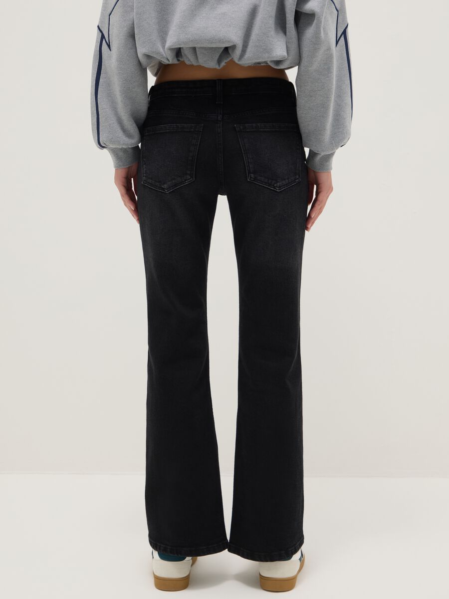 &Mu;&alpha;ύ&rho;&omicron; bootcut &tau;&zeta;&iota;&nu; &alpha;&pi;ό &epsilon;&lambda;&alpha;&sigma;&tau;&iota;&kappa;ό &beta;&alpha;&mu;&beta;ά&kappa;&iota;_2