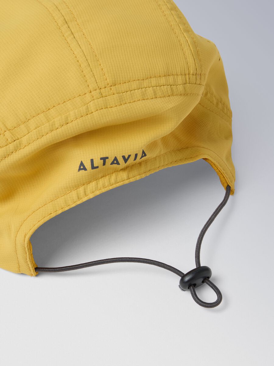 Running Cap ALTAVIA WITH DEBORAH COMPAGNONI_1