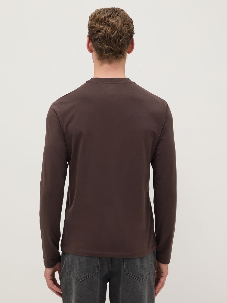 Regular fit stretchy cotton long sleeve brown t-shirt_2