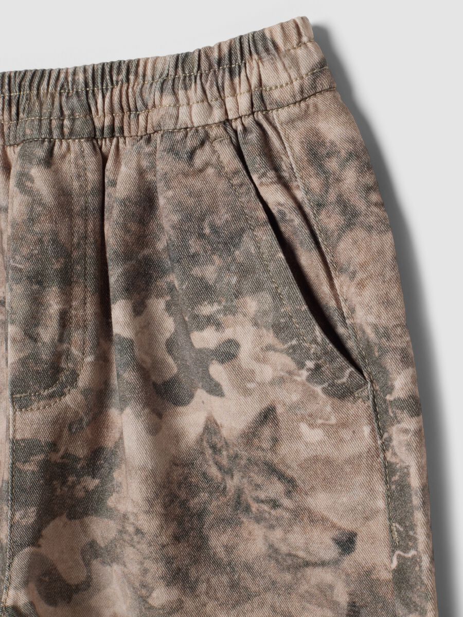 Beige and taupe camo baggy cargo trousers in pure cotton_3