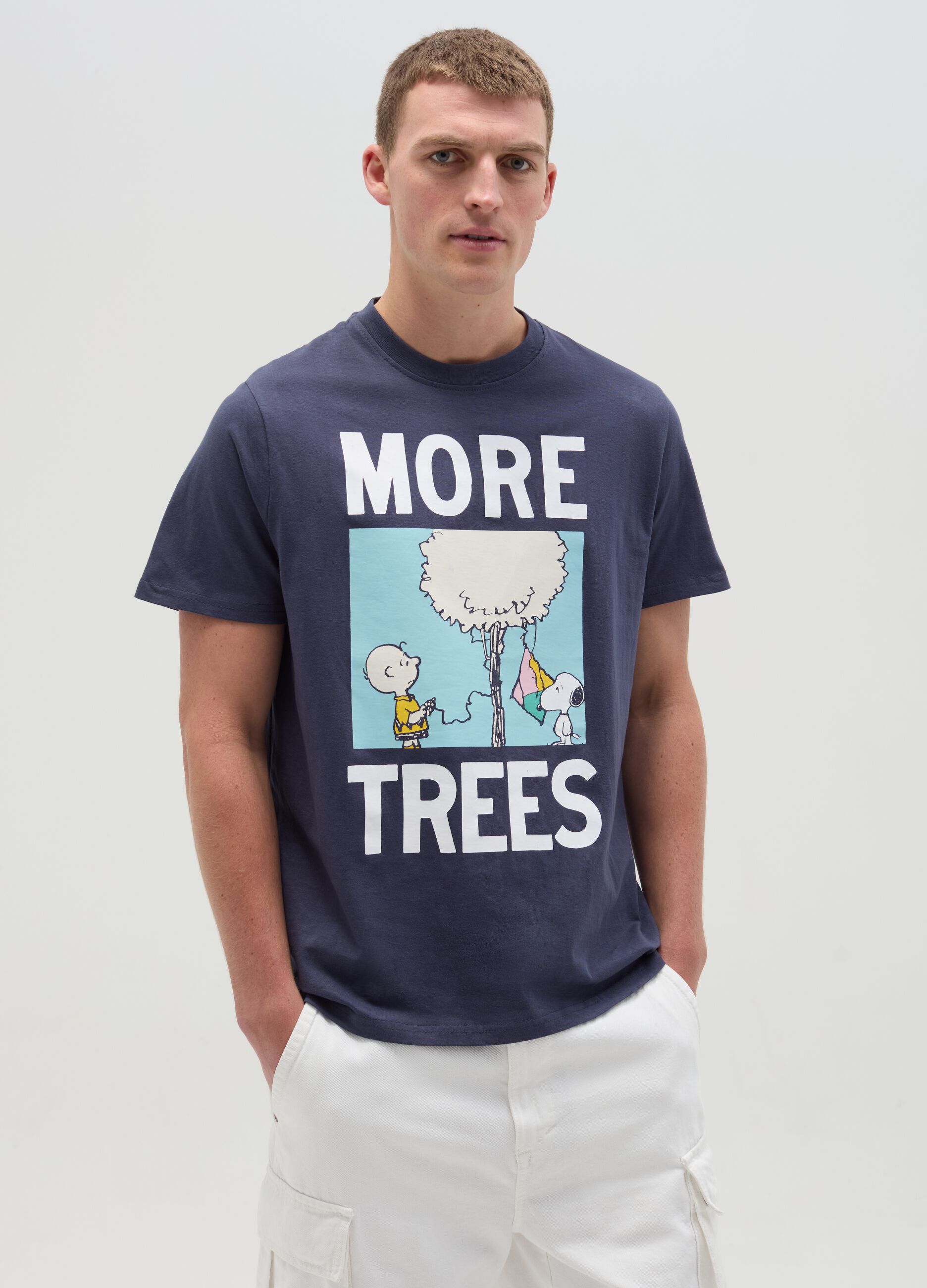 T-shirt with Snoopy and Charlie Brown print