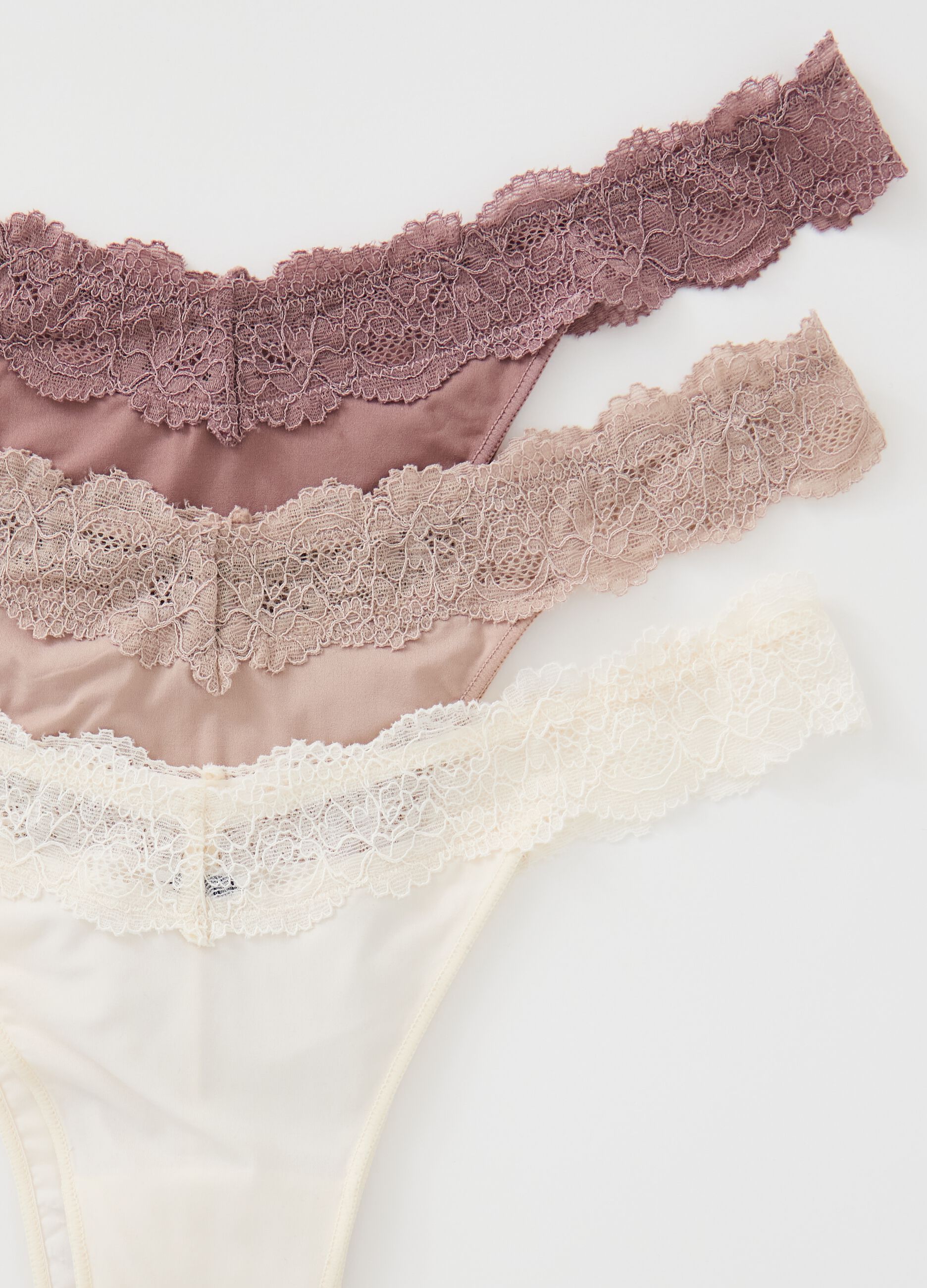 Three-pack Brazilian-cut briefs with lace