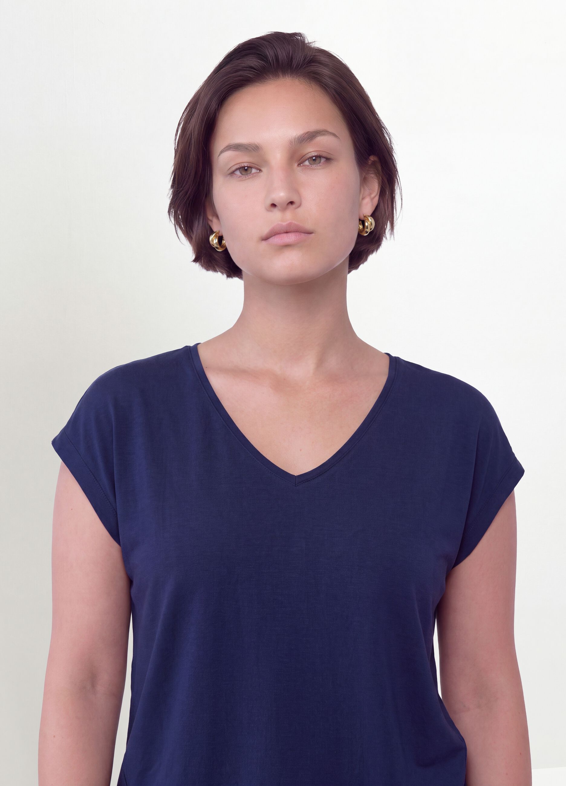 Blue pure viscose V-neck T-shirt, regular fit