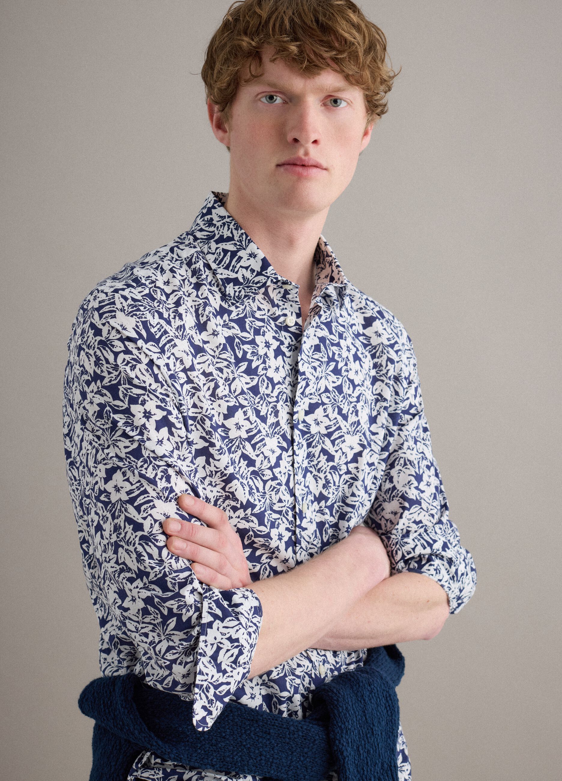 Multicolour pure cotton shirt with regular fit and floral pattern