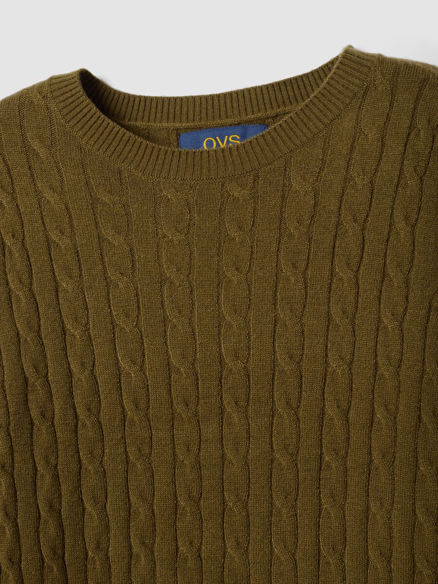 Olive green cable-knit crew neck jumper, regular fit_5