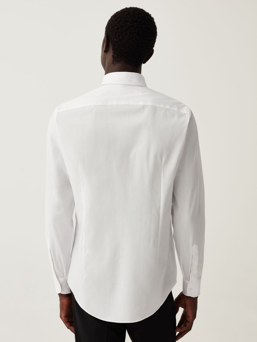 Slim-fit shirt with in cotton with button-down collar_2