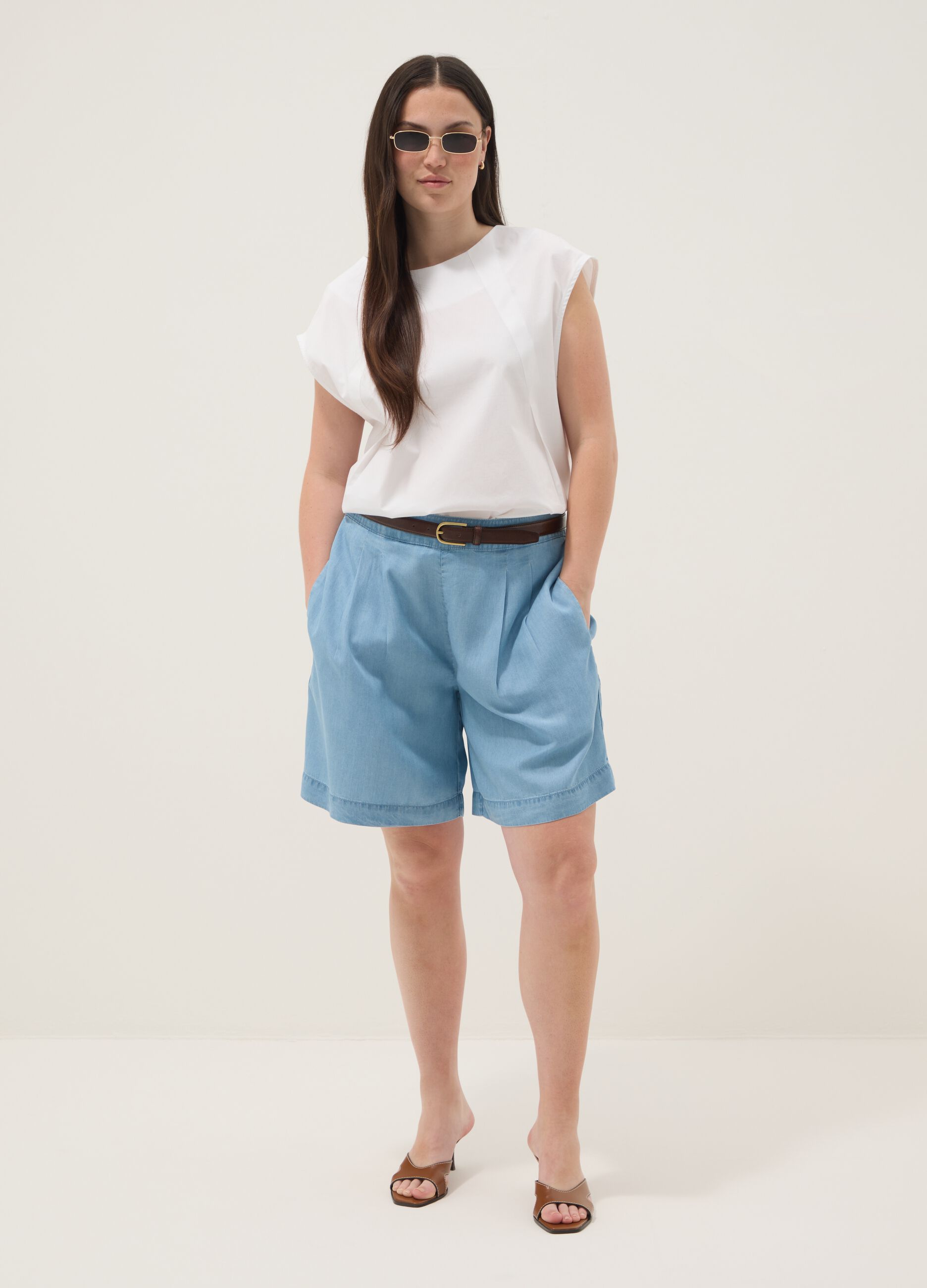 Light blue pure lyocell shorts with elasticated waist, relaxed fit