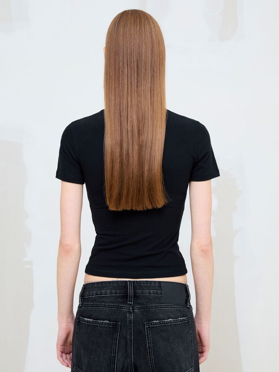 Perfect Black T-shirt_4