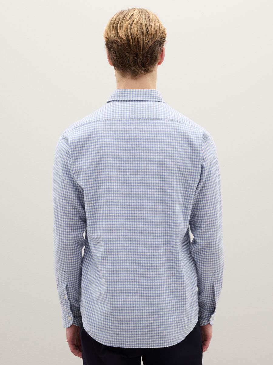 Blue cotton blend regular fit shirt_3