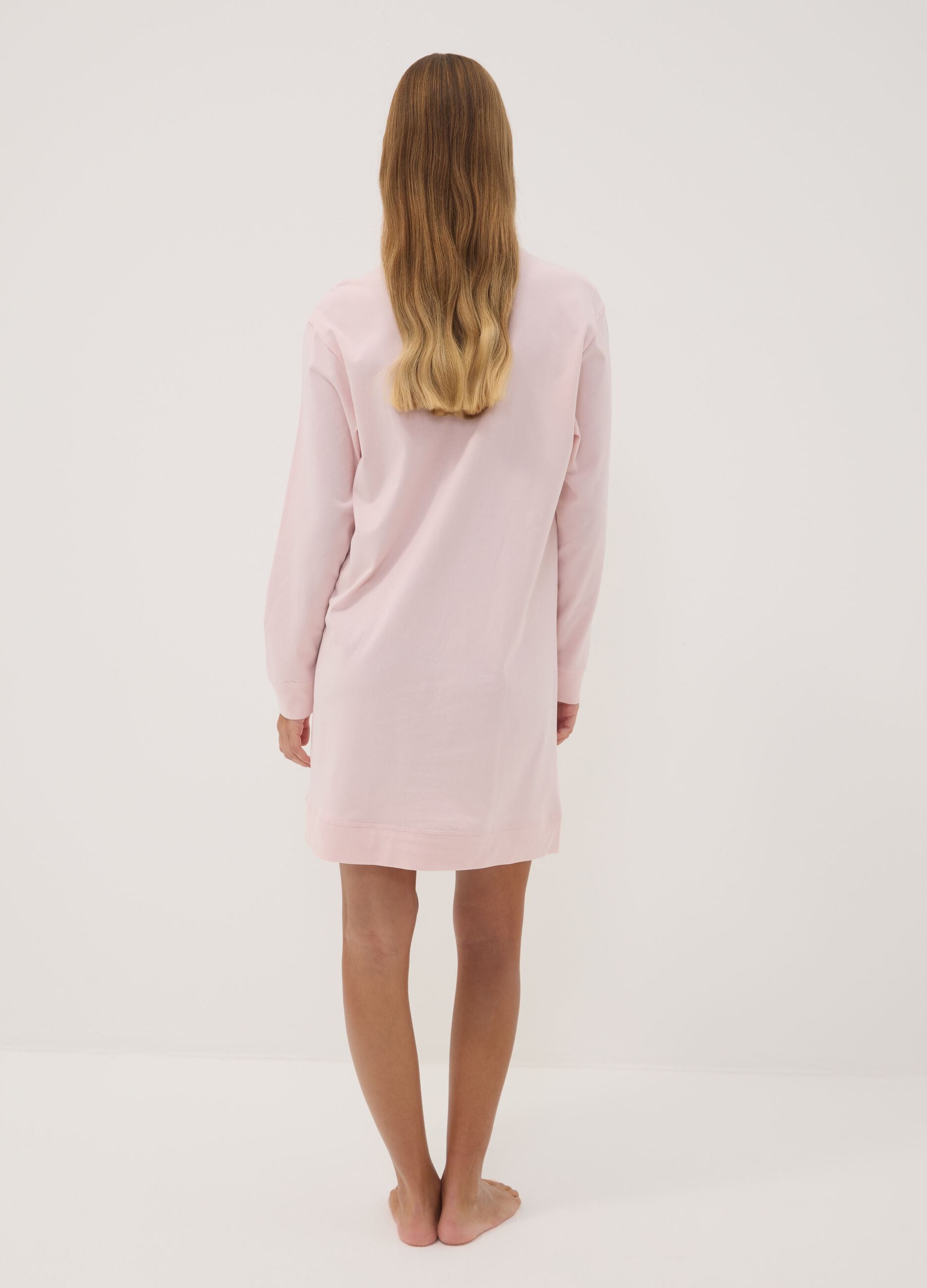 Camisa de noite rosa em algod&atilde;o org&acirc;nico com decote redondo
