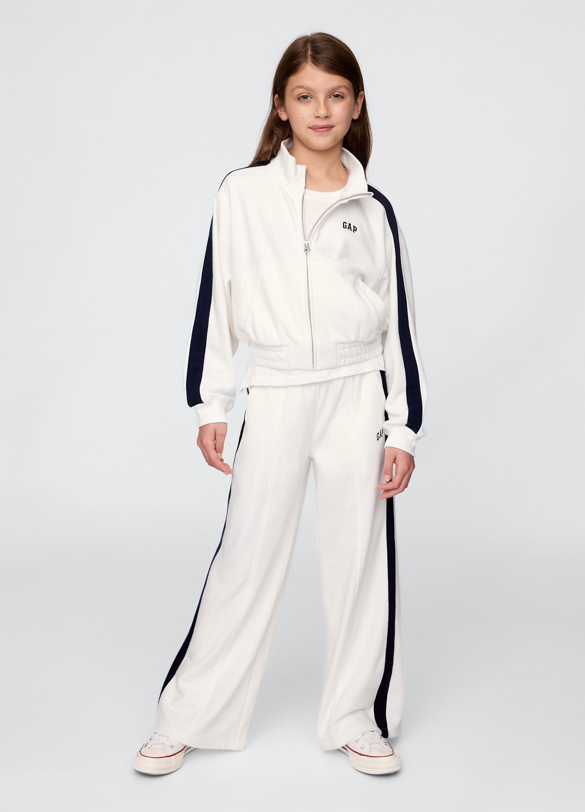 Ά&sigma;&pi;&rho;&omicron; &phi;&alpha;&rho;&delta;ύ &pi;&alpha;&nu;&tau;&epsilon;&lambda;ό&nu;&iota; GAP Kids