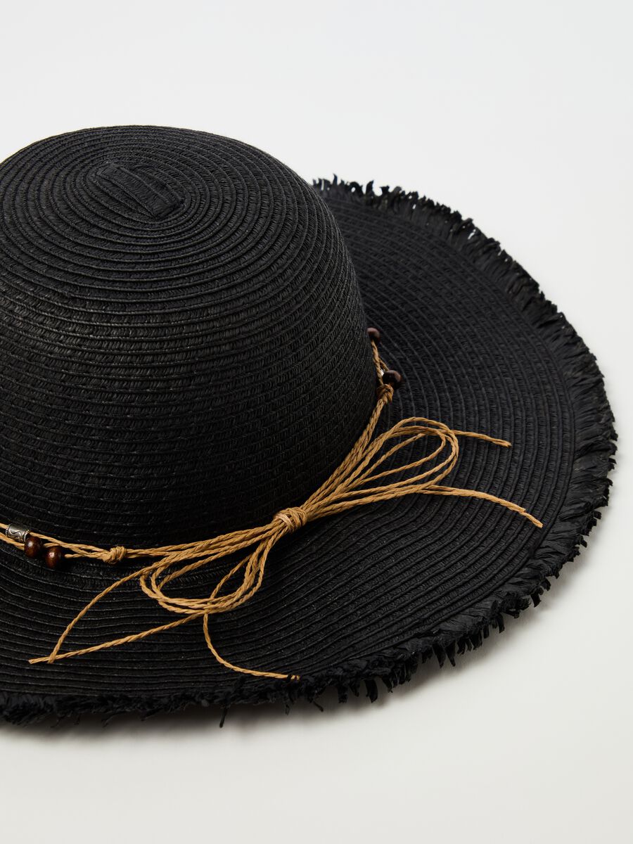 Sombrero de paja con cuerda_1