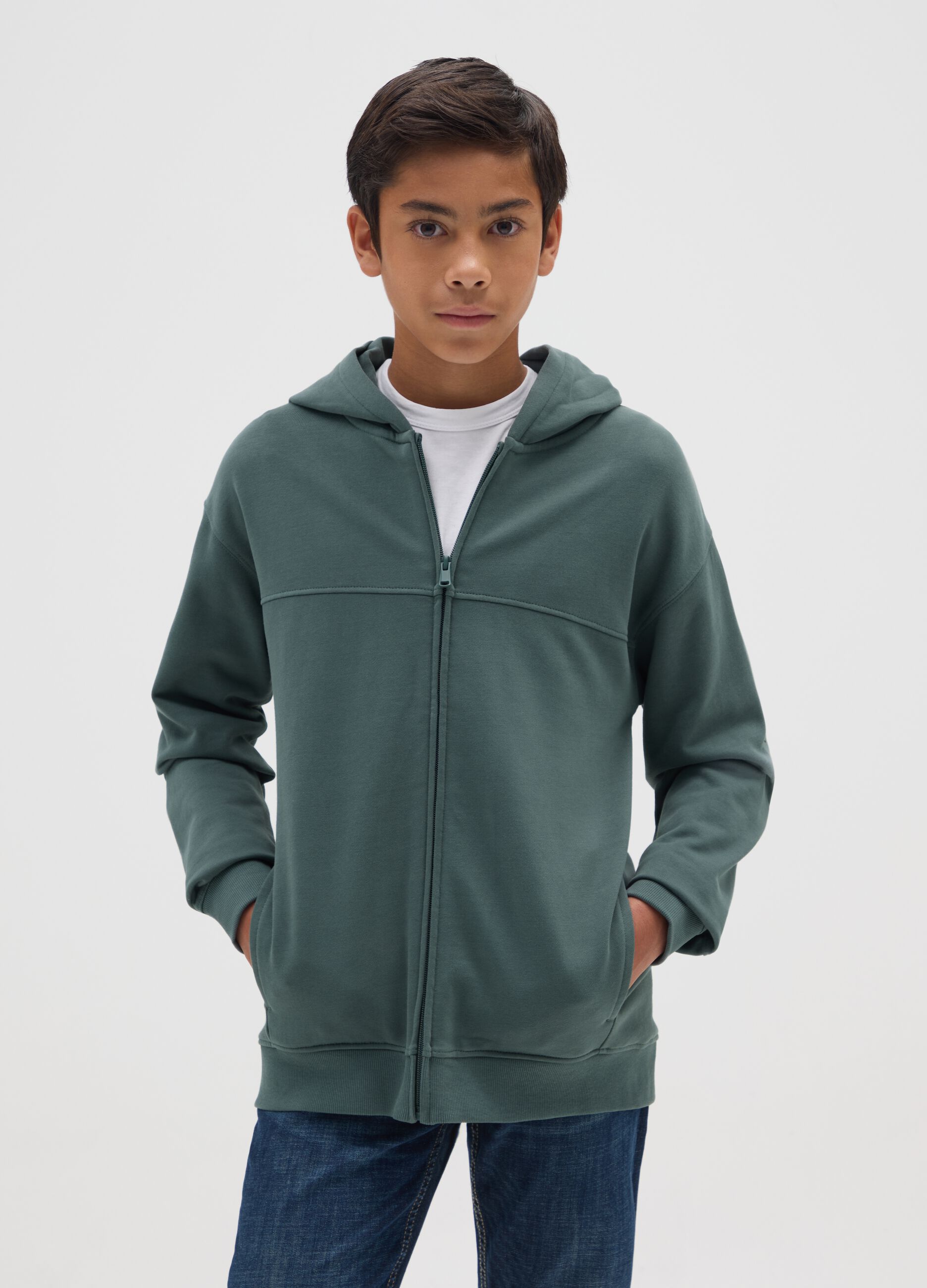 Boy's green pure cotton sweatshirt regular fit