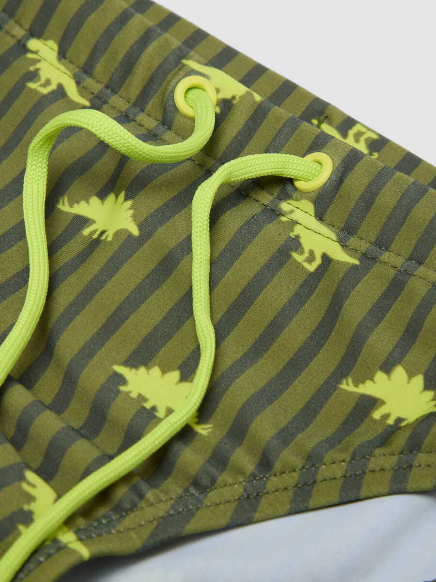Gr&uuml;ne Stretch-Badehose mit Dino-Print_2