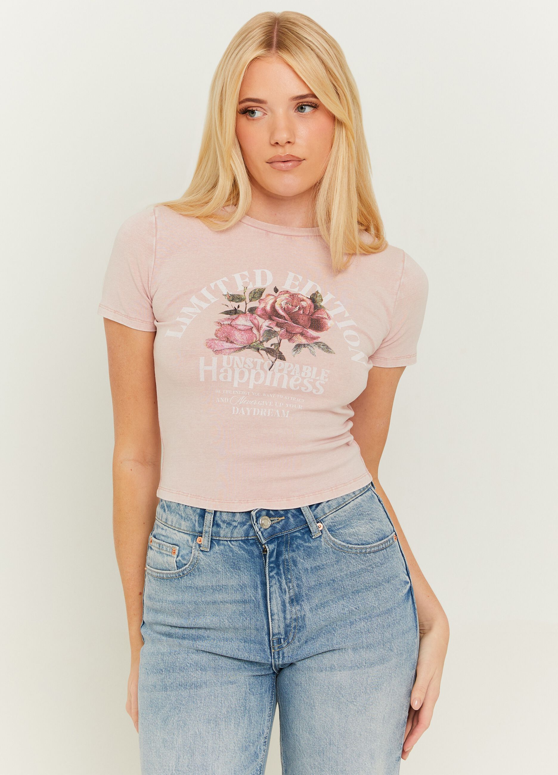 Cropped T-shirt with graphic print