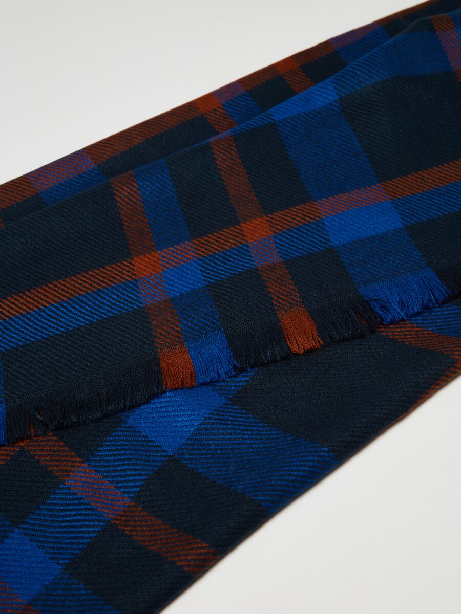 Scarf with check pattern_2