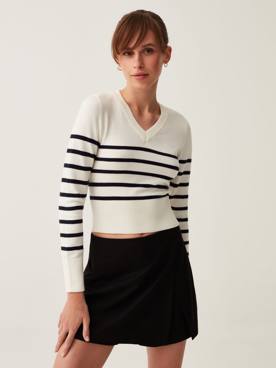 Striped top with V neck_0