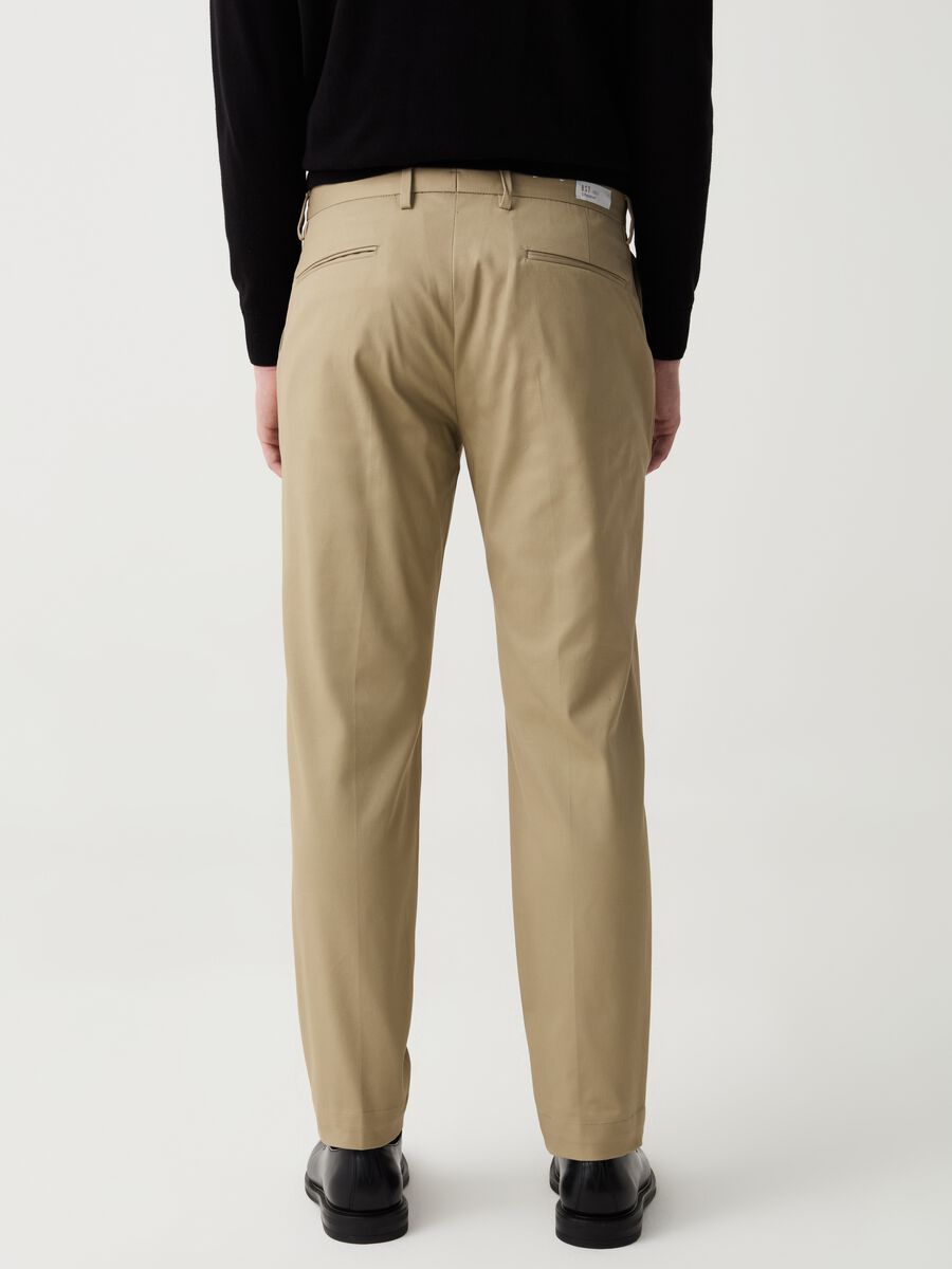 Pantaloni chino in cotone stretch B.ST 1957_2