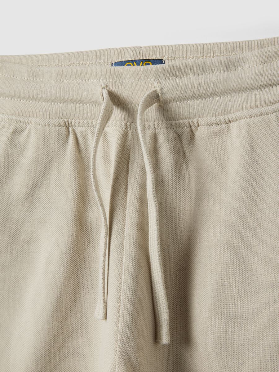 Beige pure cotton shorts for kids regular fit_2