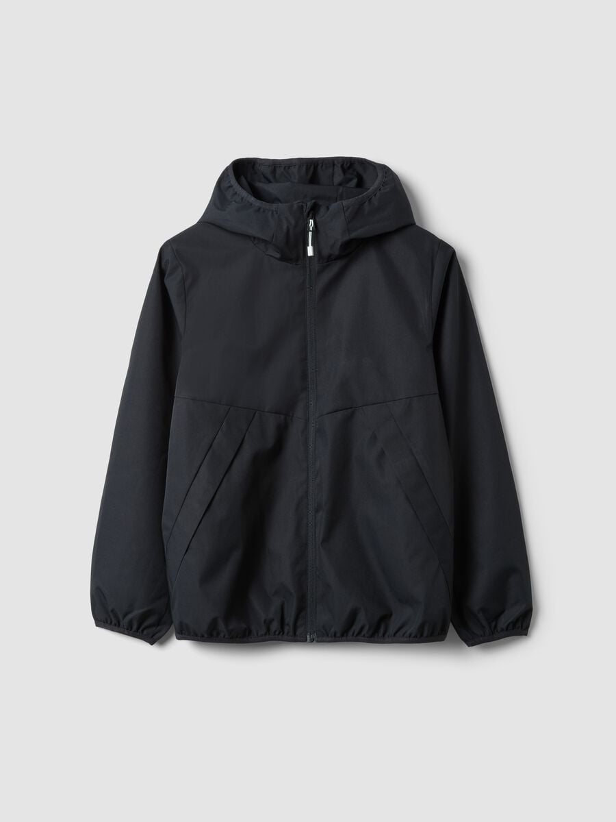 Black oversized rain jacket with hood and zip for boys_0