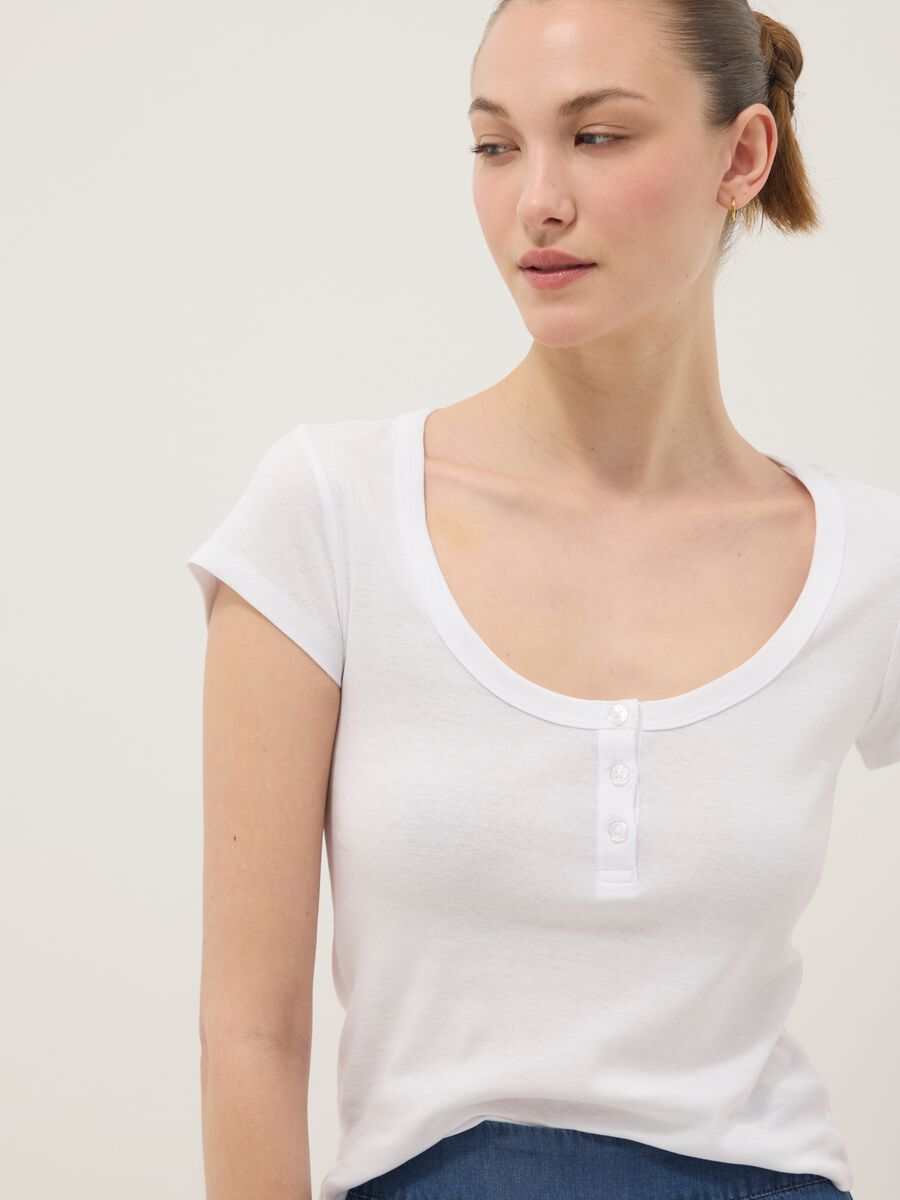 White pure cotton regular fit T-shirt with deep Henley neck_0
