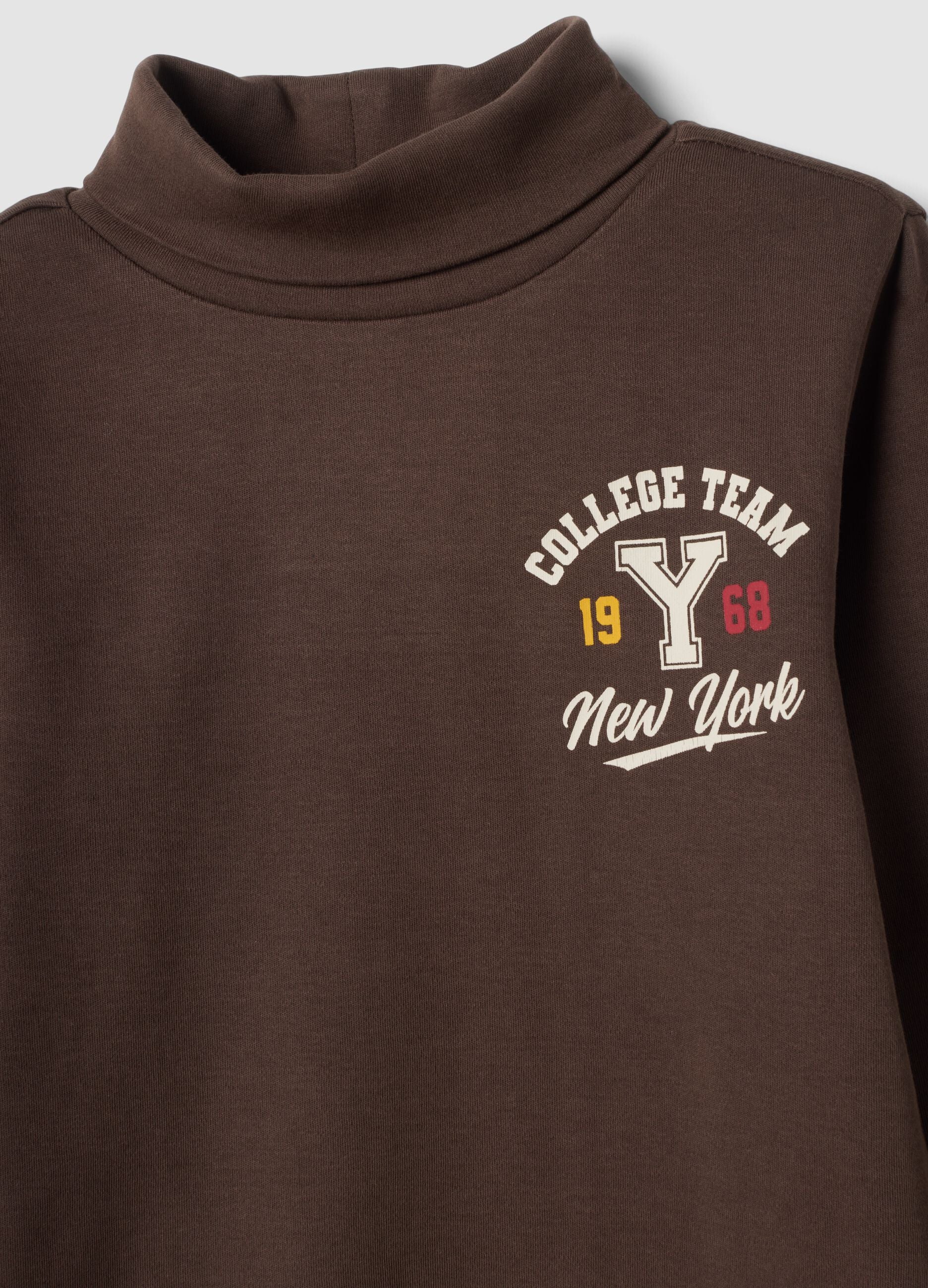 Camisola de gola alta castanho-claro em algod&atilde;o org&acirc;nico puro