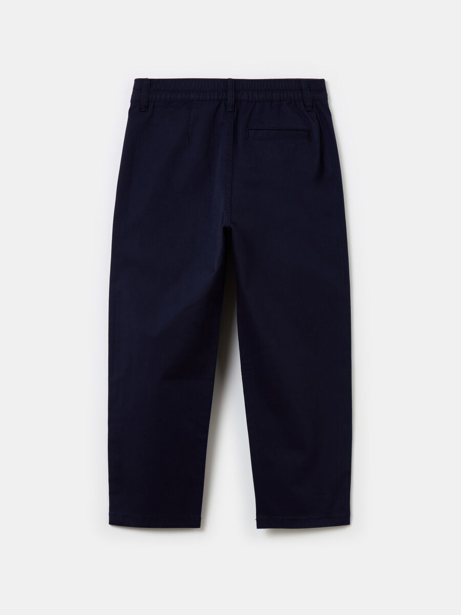 Trousers with pleats_1