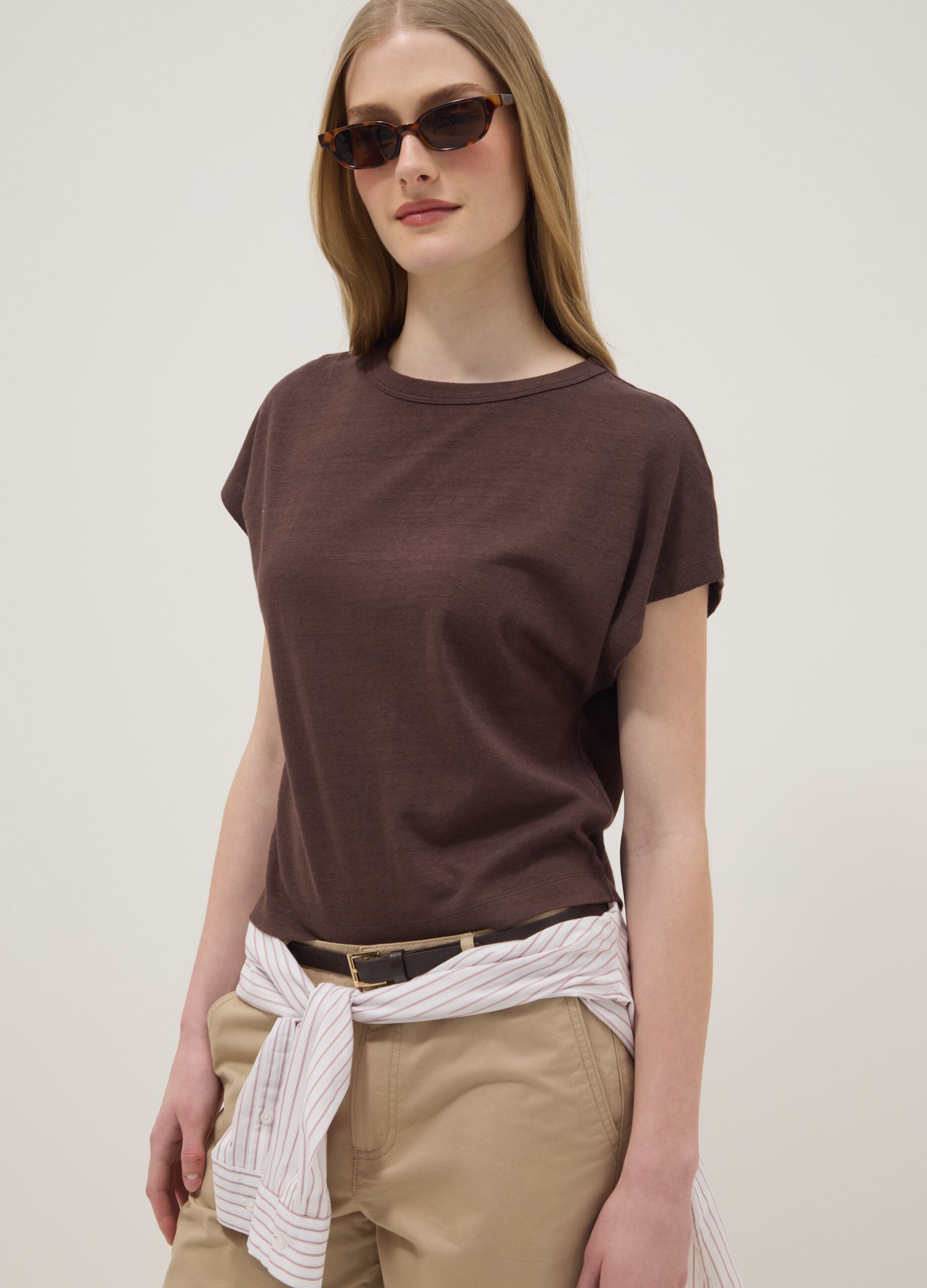 Brown cotton-linen blend short-sleeve T-shirt, regular fit