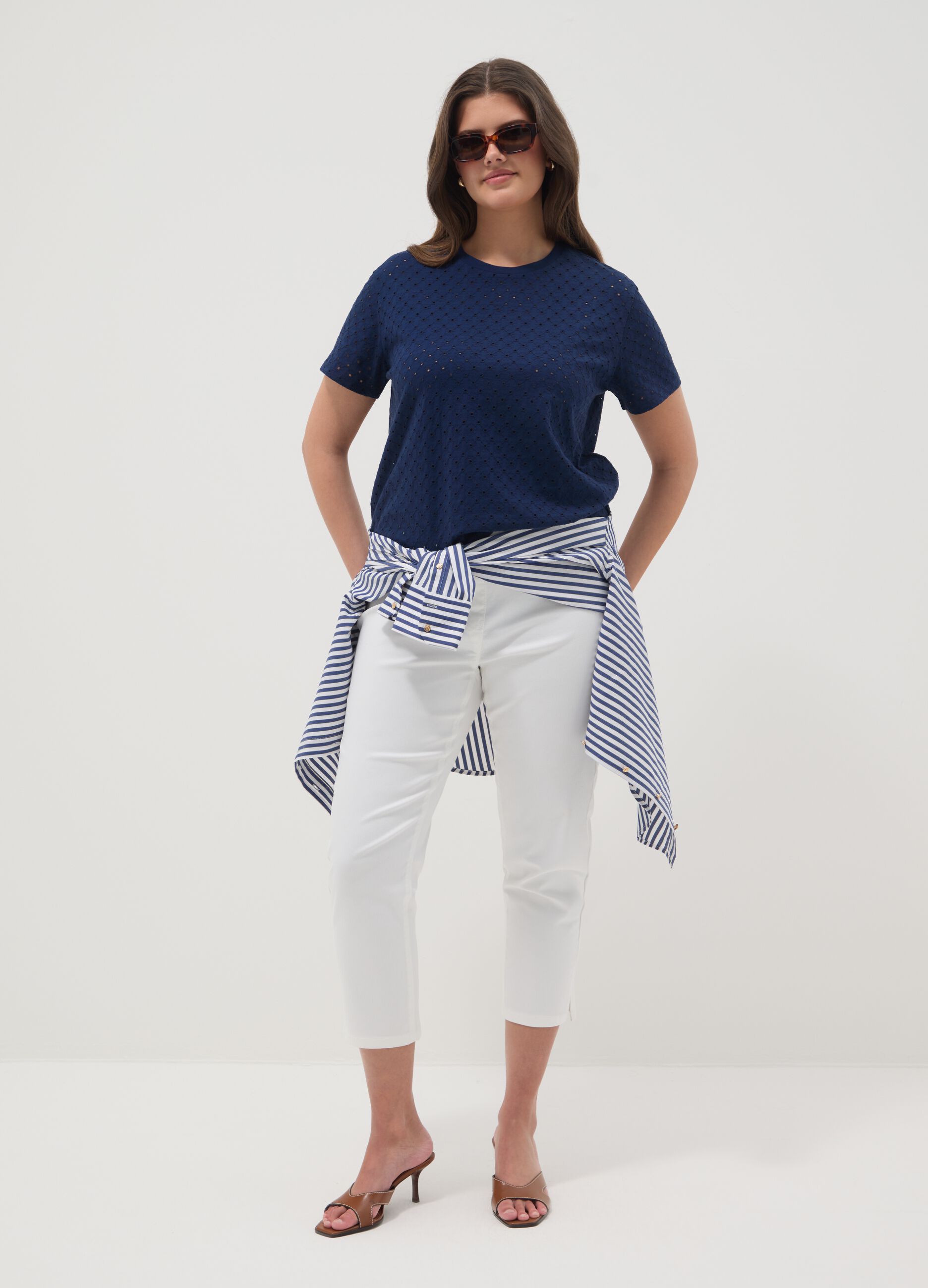 &Mu;&pi;&lambda;&epsilon; T-shirt &alpha;&pi;ό &beta;&alpha;&mu;&beta;&alpha;&kappa;&epsilon;&rho;ό &mu;ί&gamma;&mu;&alpha; &mu;&epsilon; &delta;&iota;ά&tau;&rho;&eta;&tau;&eta; ύ&phi;&alpha;&nu;&sigma;&eta;