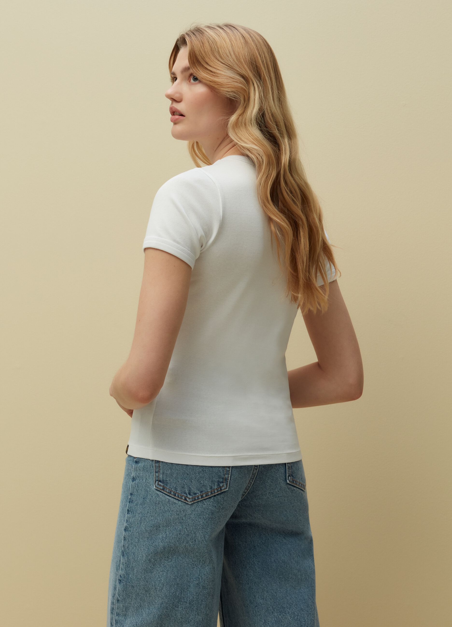 Stretch cotton T-shirt with round neck