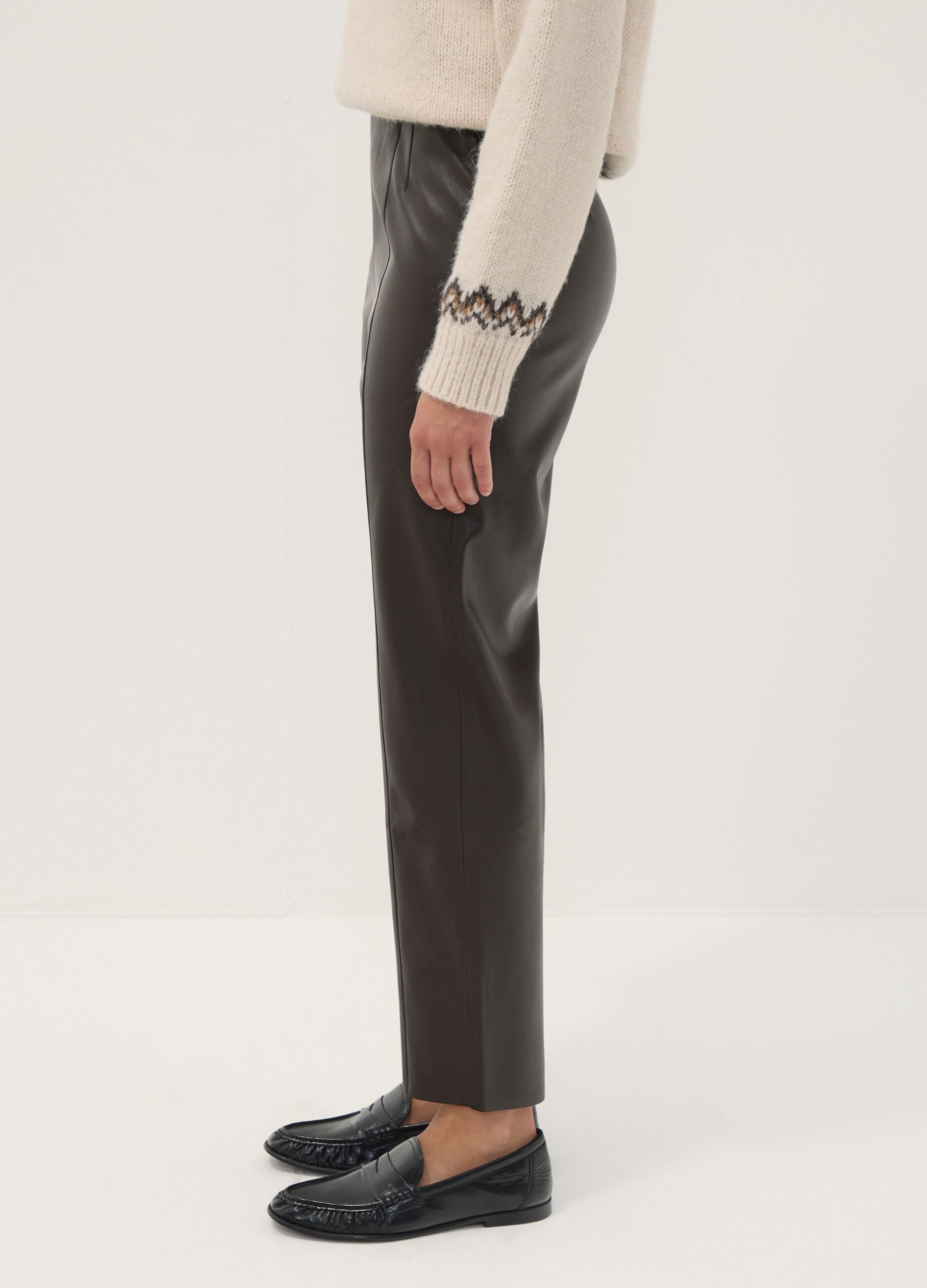 Leggings marroni slim fit con vita regular ed elastico