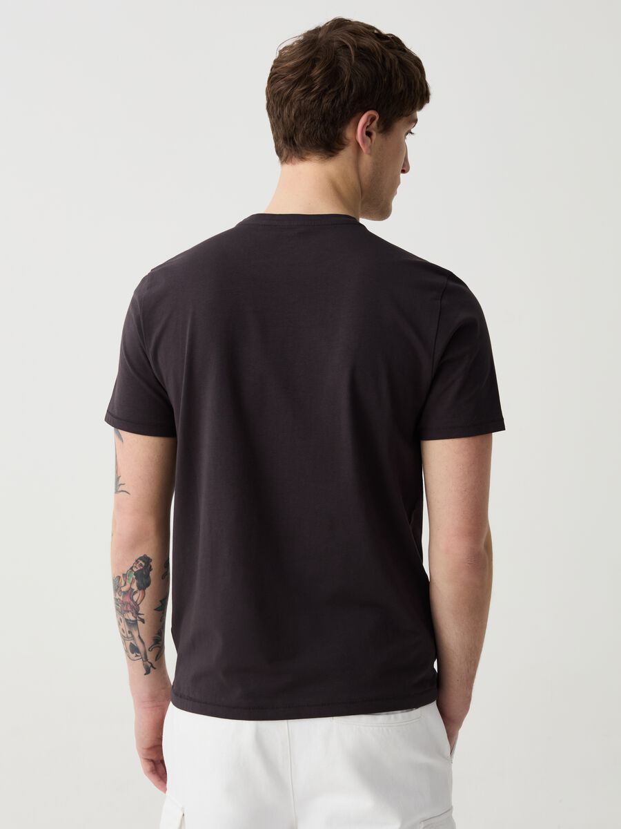 Slim-fit T-shirt in stretch organic cotton_2