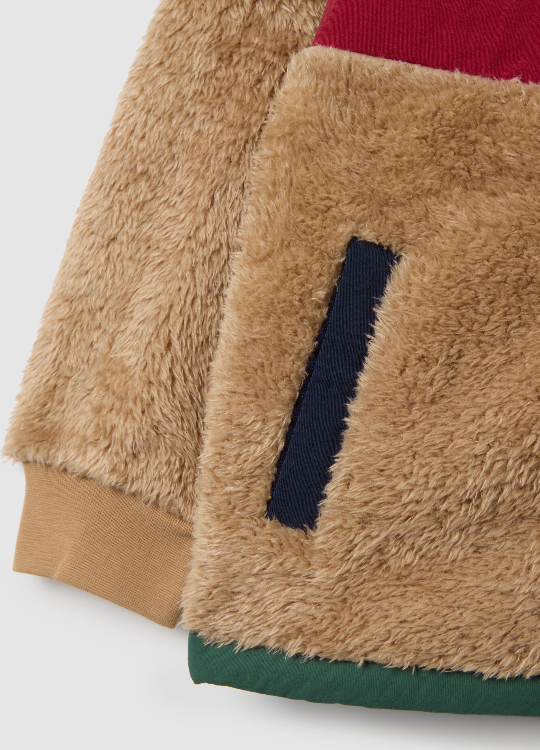 Sweatshirt multicolor de sherpa infantil, fecho completo, corte regular com estampas