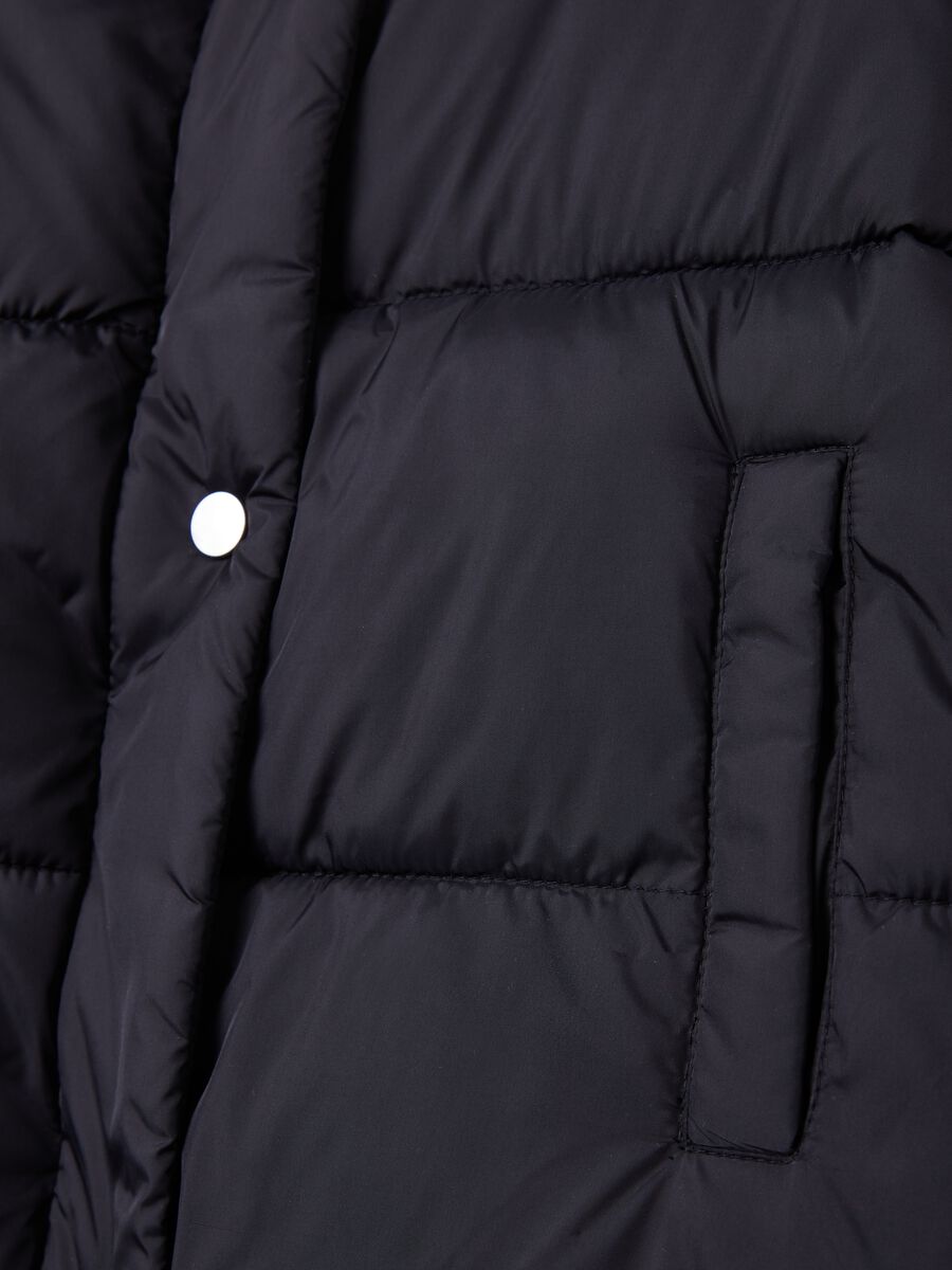 Short down jacket with high neck_2