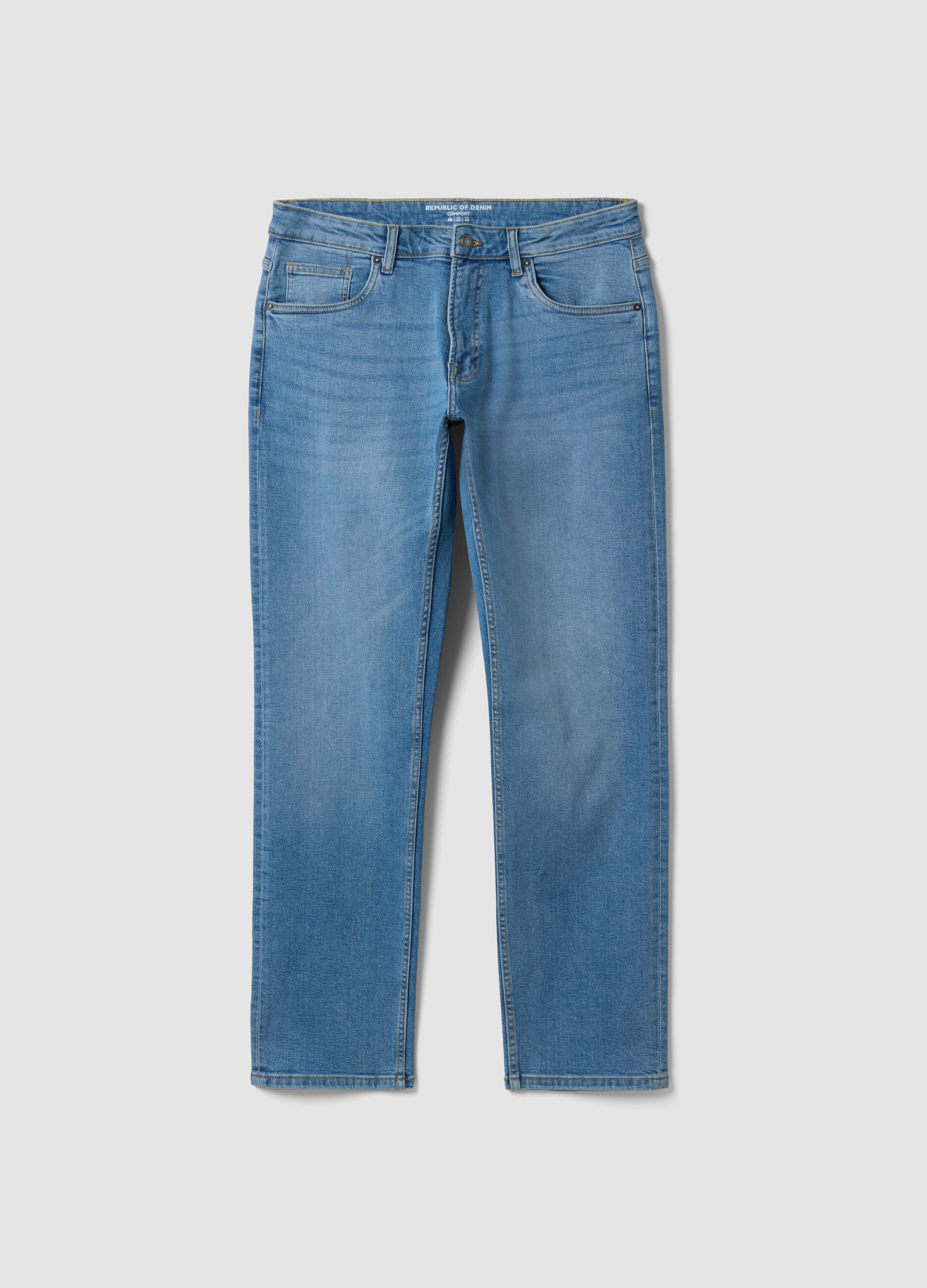 Hellblaue Comfort-Fit-Jeans aus Stretch-Baumwolle