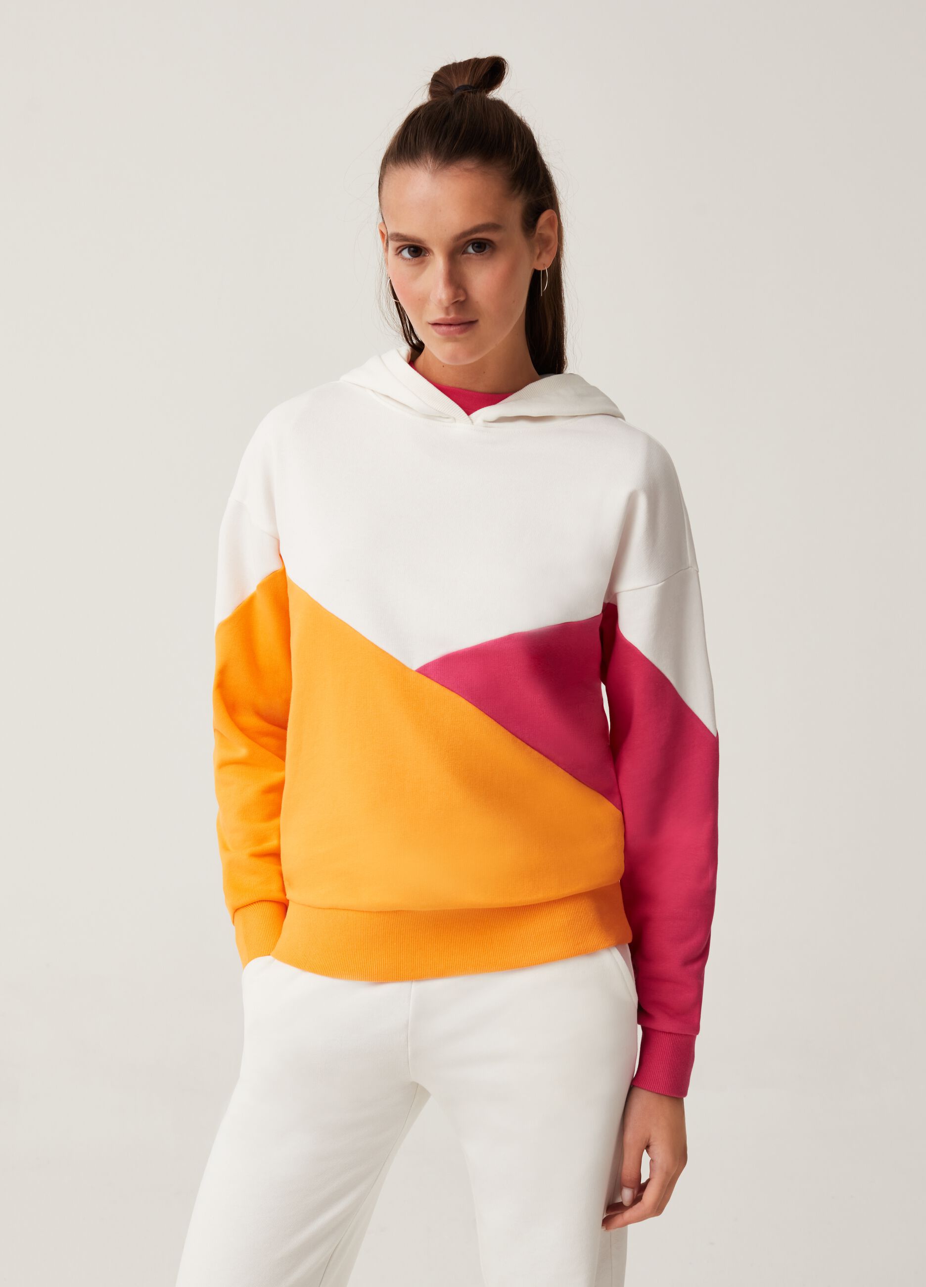 Fitness colourblock sweatshirt with hood