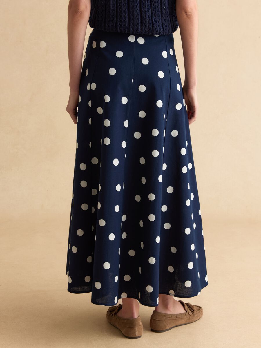 Long blue skirt with white polka dots in cotton and linen blend_2