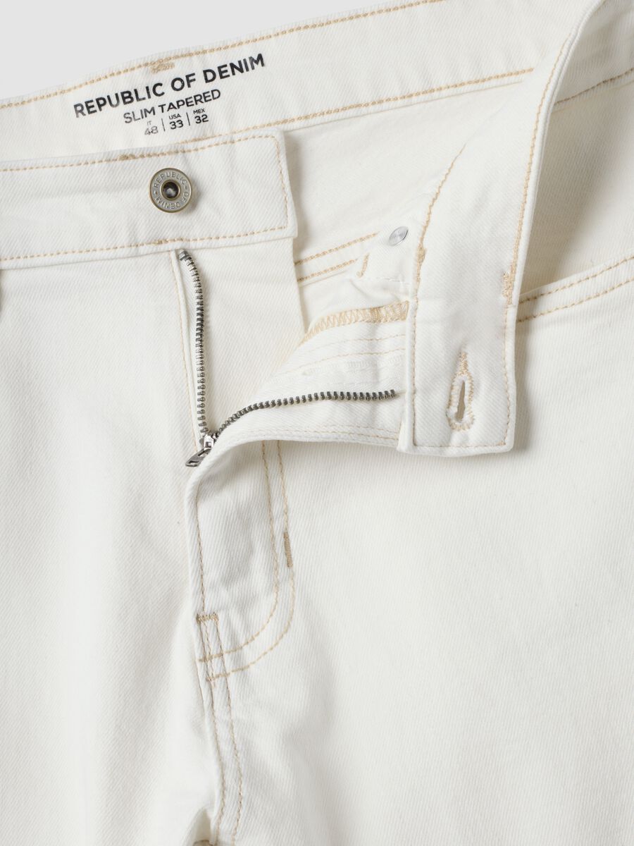 Wei&szlig;e Slim-Fit-Jeans aus Stretch-Baumwolle_6