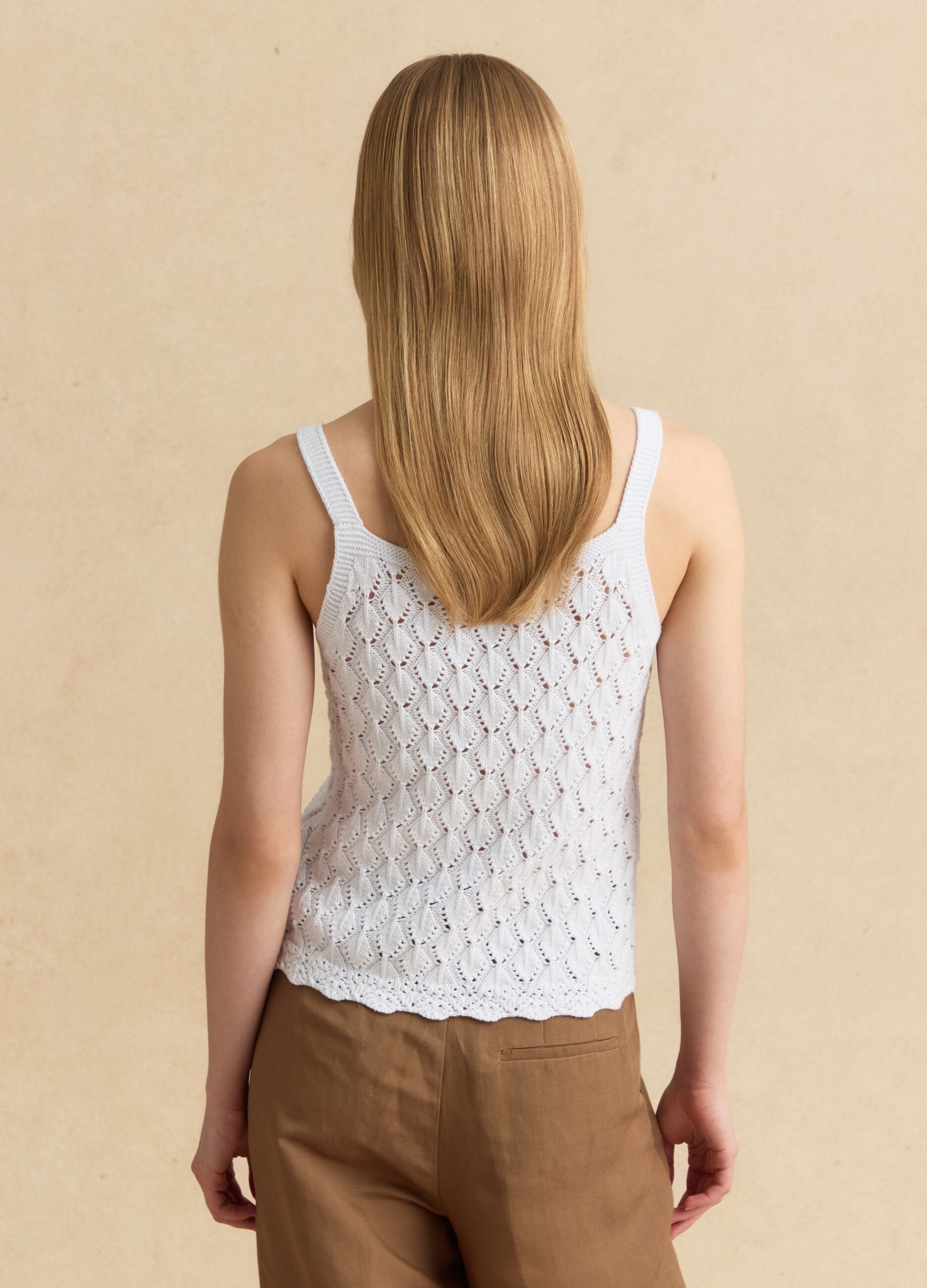 White organic cotton knitted gilet