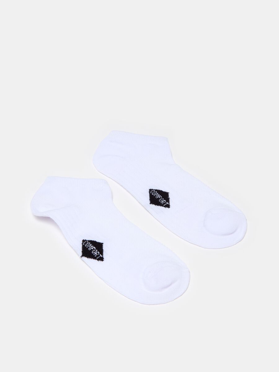 Three-pair pack stretch shoe liners_2