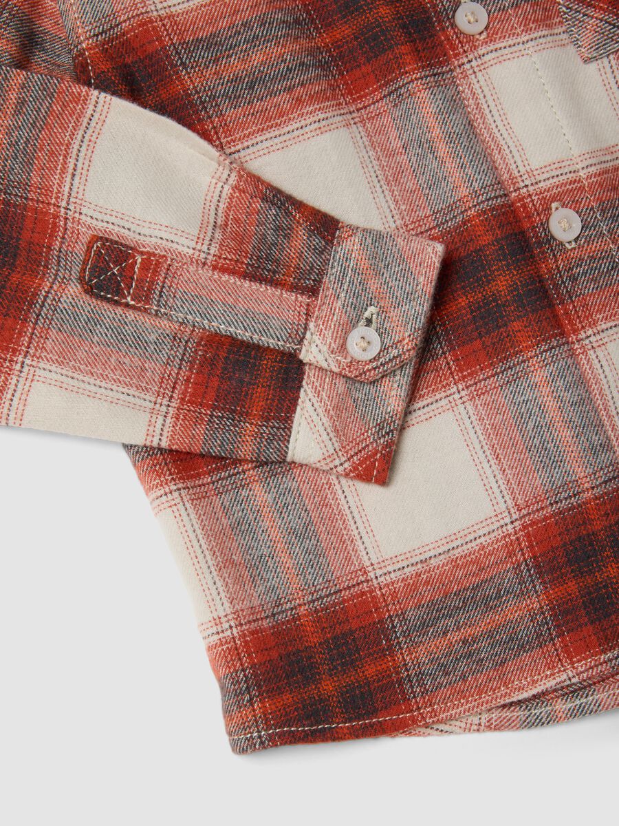 Camicia marrone e rossa a quadri in puro cotone_3